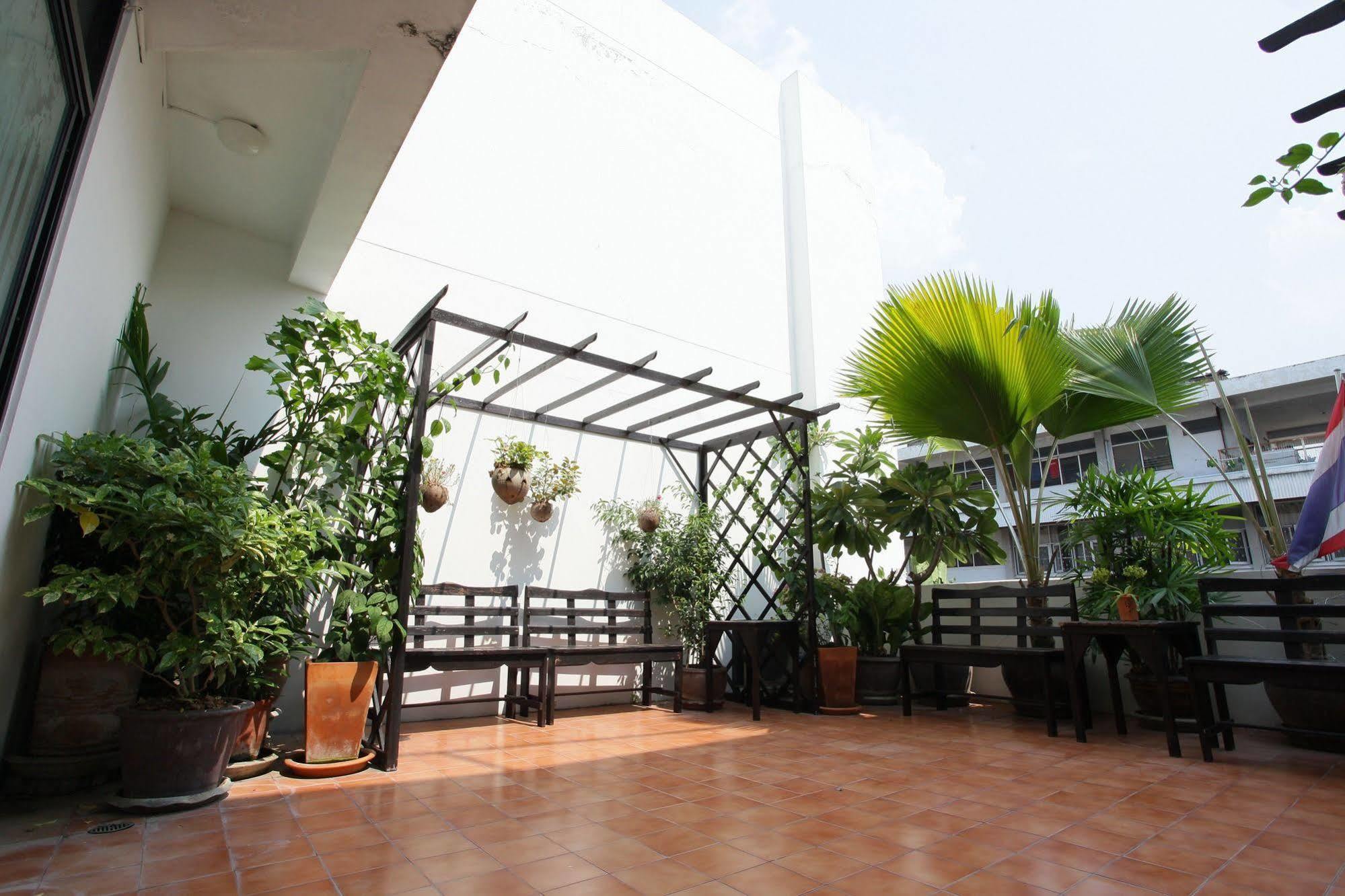 Pin Hotel Лампанг Экстерьер фото